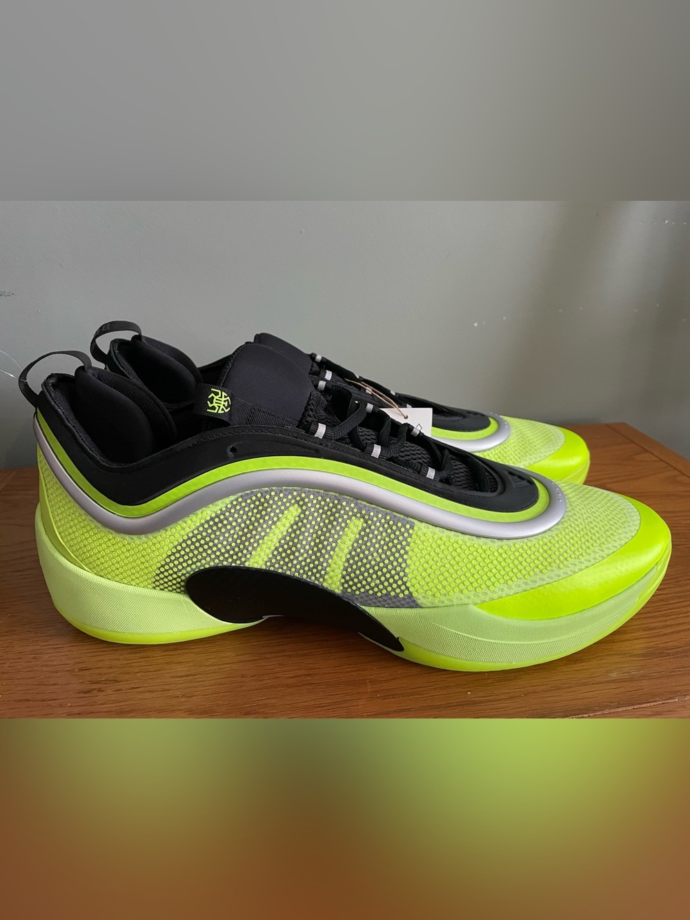 adidas D.O.N. Issue 6 Team Basketball Green Sneakers 19 Athletic JQ2252 NEW